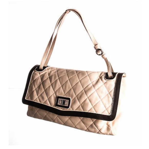 💯 authentic lambskin CHANEL bag - Picture 2 of 8